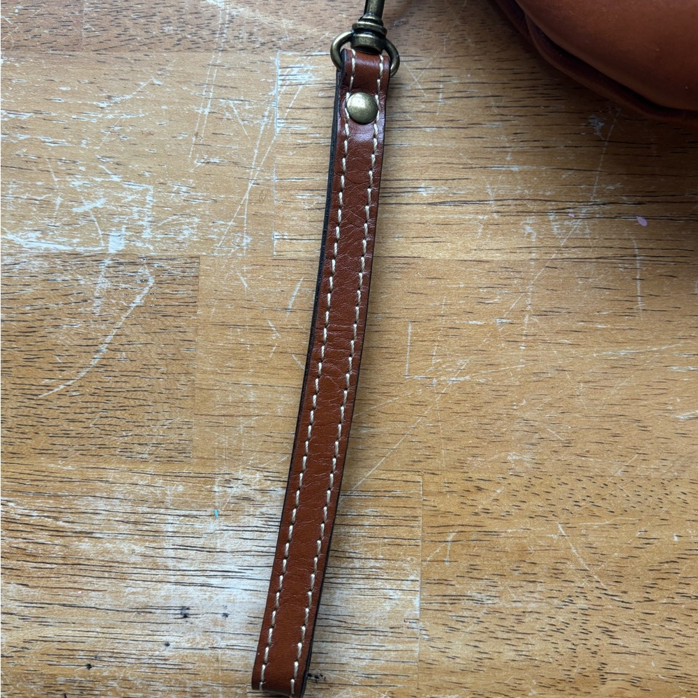 Patricia Nash Tan Leather Wristlet - Picture 6 of 9